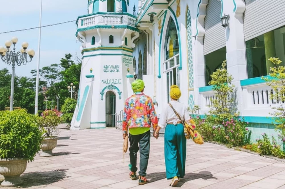 Làng Chăm Châu Phong.